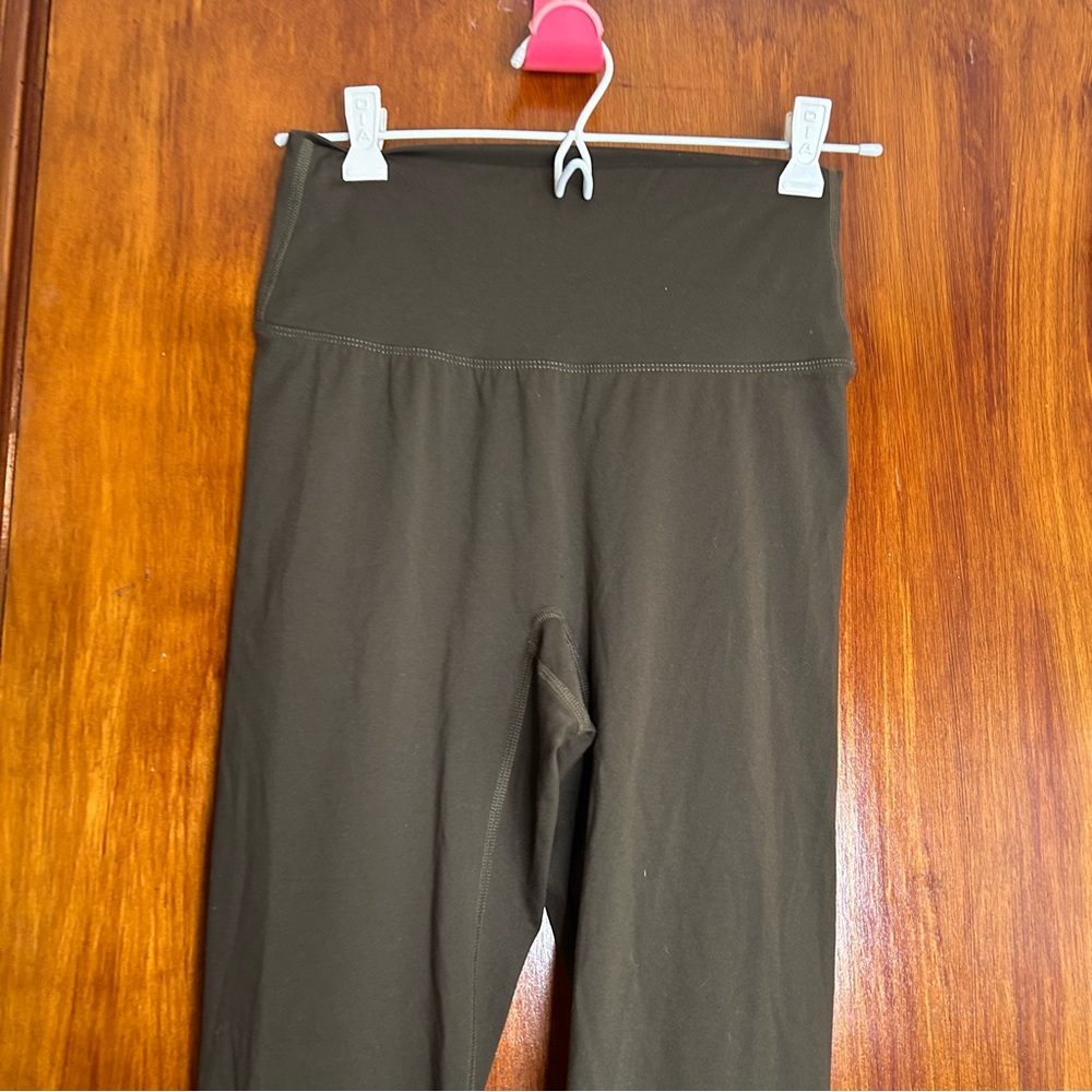 Lululemon Align Leggings Olive Green High Rise Crop Size 6 Sporty Stretch Pants - Picture 3 of 11